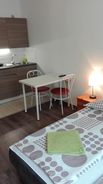 West City Apartments Boedapest Buitenkant foto